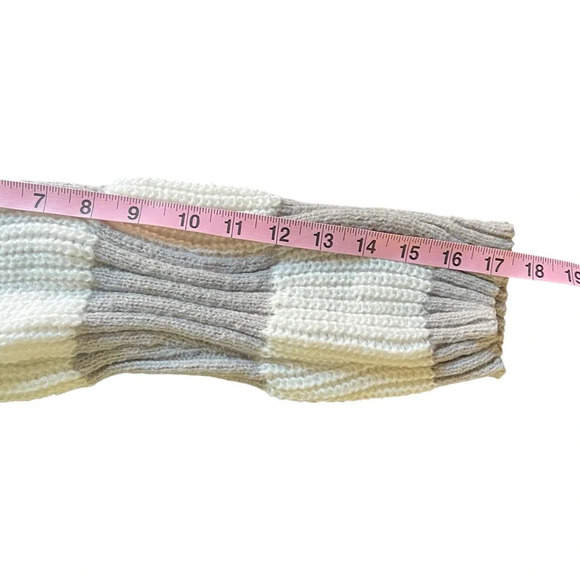 Aster Color Block Cropped Sweater White Gray Size Small - Picture 9 of 9